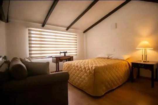 House Colonial Modelia, La Mejor Ubicacion Bogota. Apartment Bogota